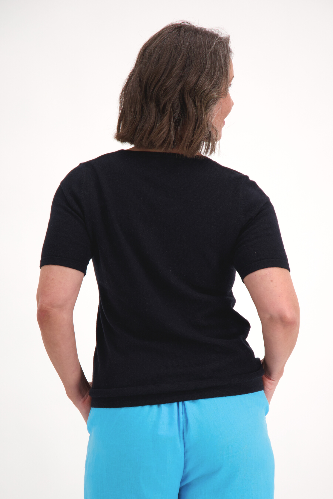 Black cashmere t sales shirt