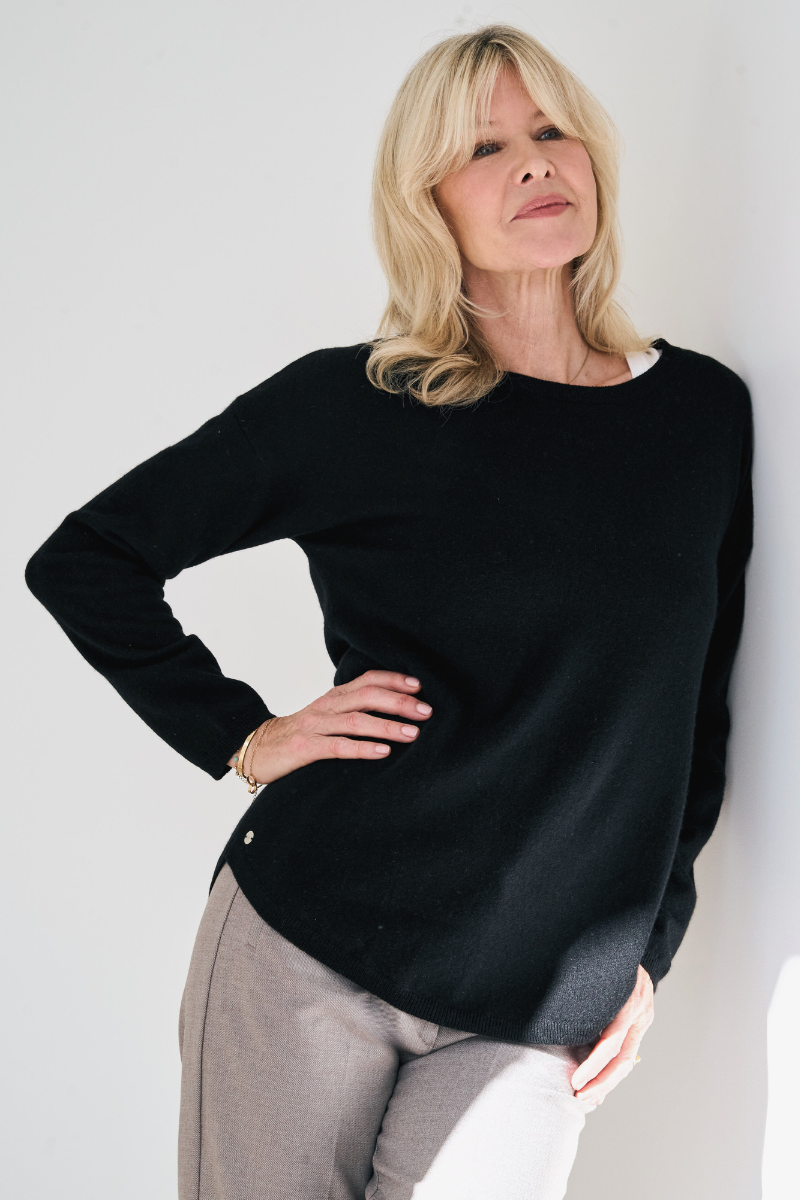 Cashmere Black Crew Jumper - Cara Cashmere
