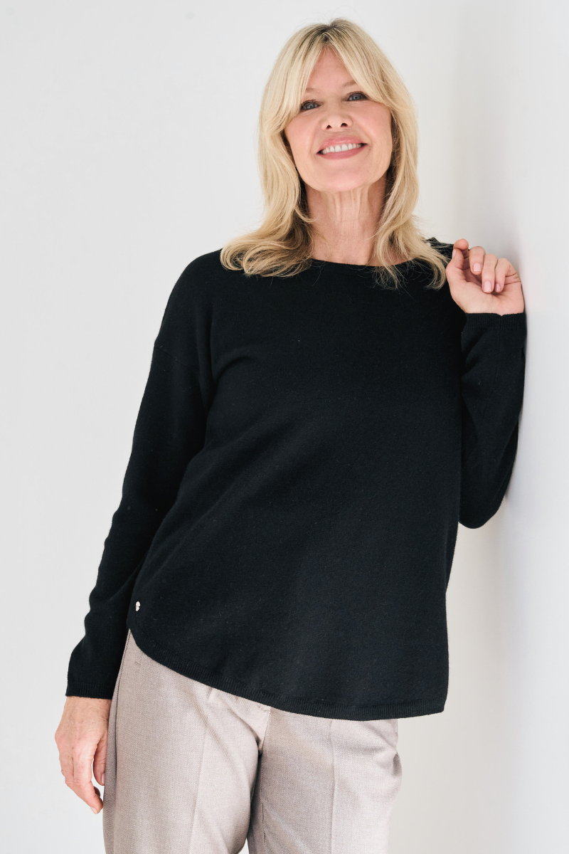 Cashmere Black Crew Jumper - Cara Cashmere