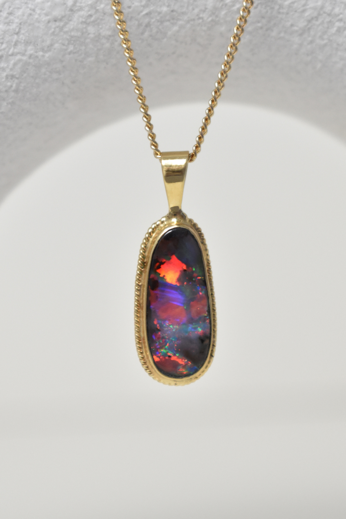Boulder Opal Gold Oval Pendant - Cara Cashmere