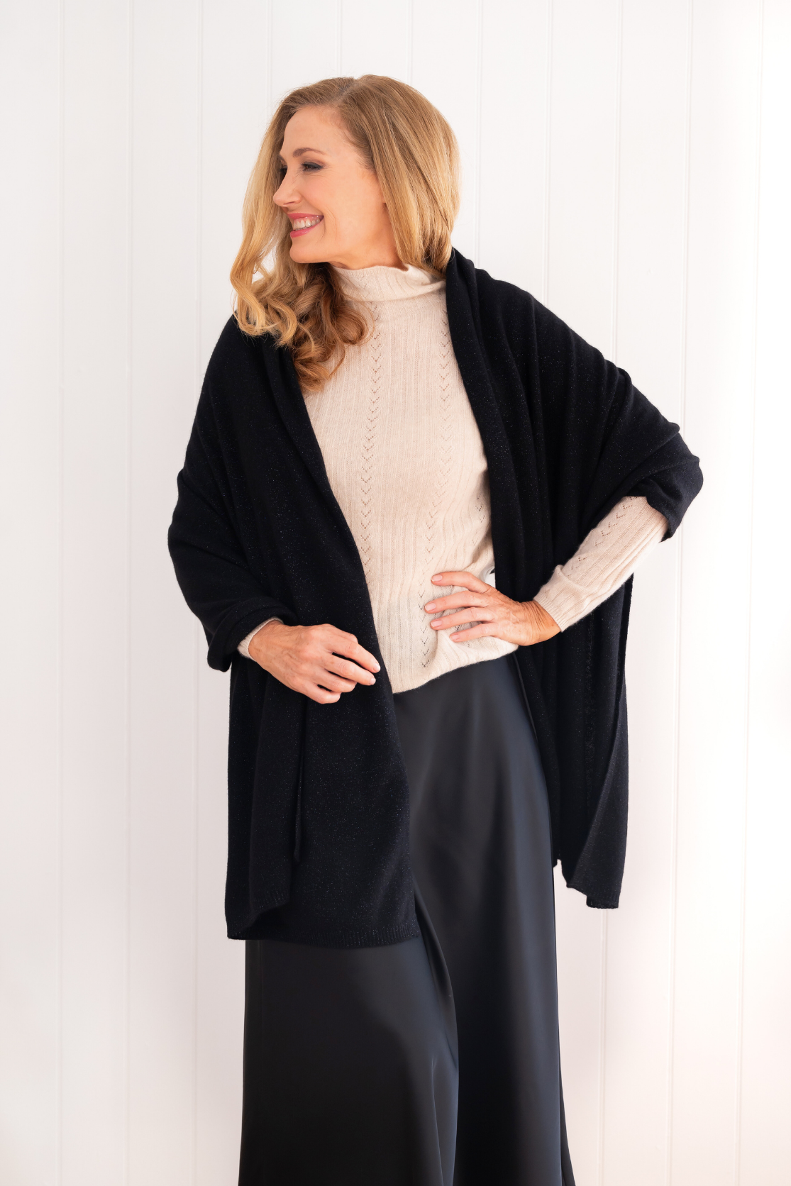 PRE-ORDER Cashmere Sparkle Wrap - Black - Cara Cashmere