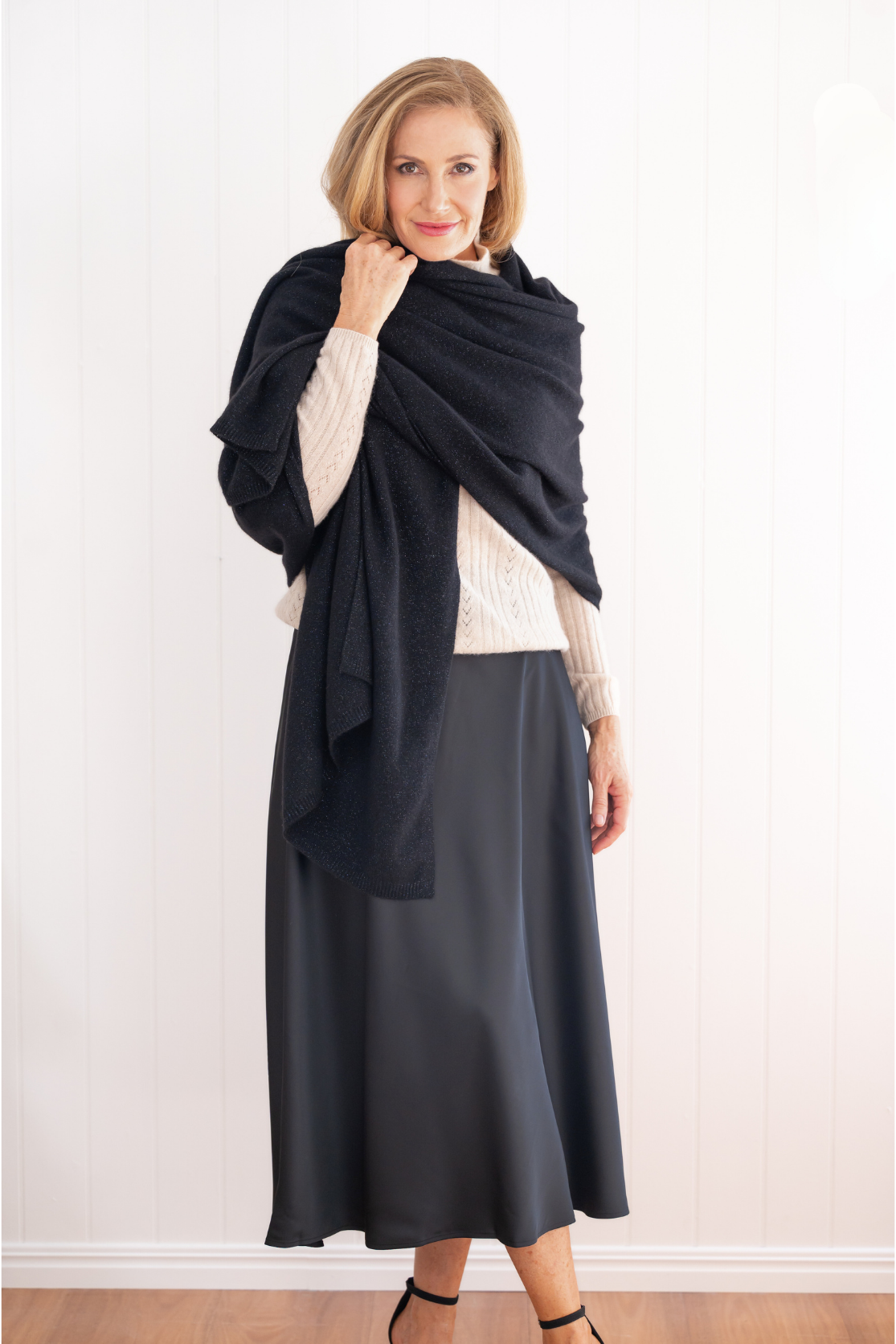 PRE-ORDER Cashmere Sparkle Wrap - Black - Cara Cashmere