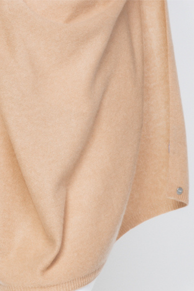 Embroidered Magnet Brooch - Cara Cashmere