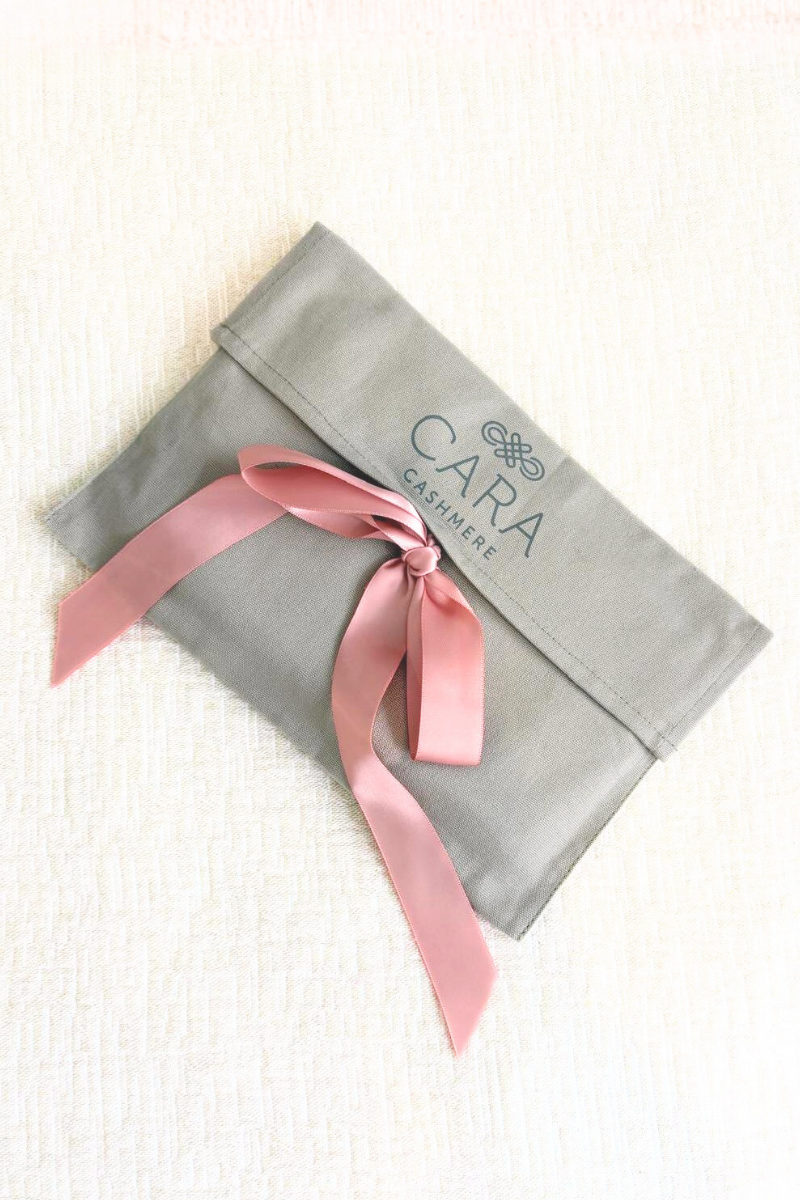 Cashmere Snow Cara Leopard Scarf