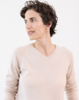 Cashmere Champagne V Neck Jumper - Cara Cashmere