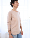 Cashmere Champagne V Neck Jumper - Cara Cashmere