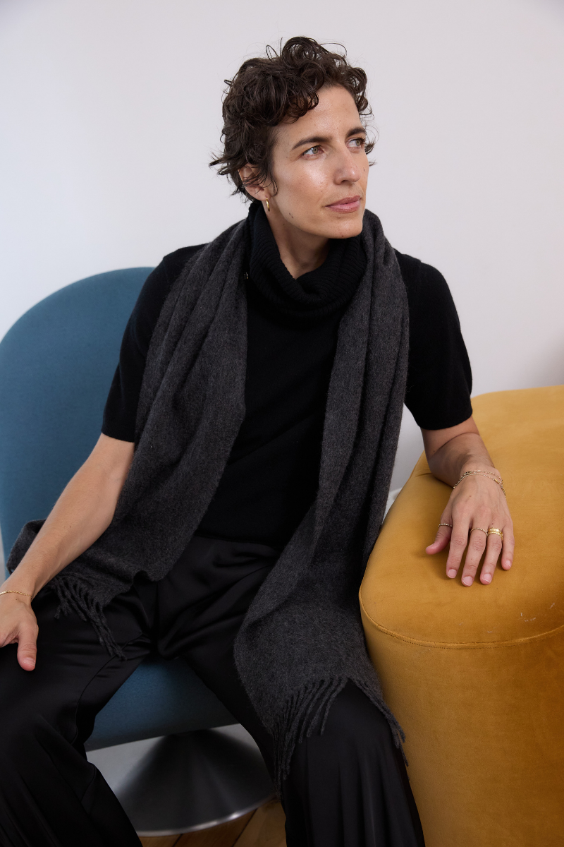 Cashmere Charcoal Lara Scarf - Cara Cashmere