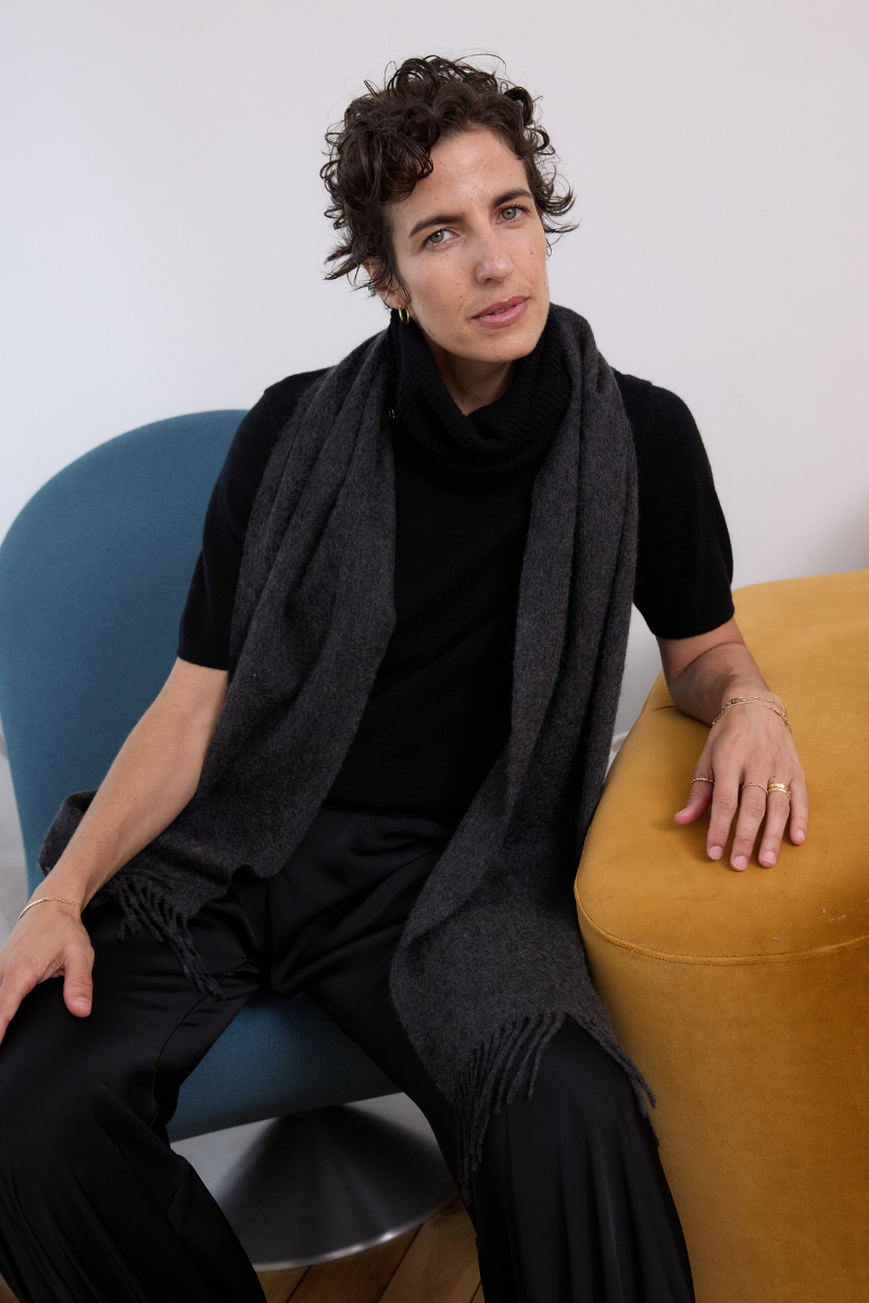 Cashmere Charcoal Lara Scarf - Cara Cashmere