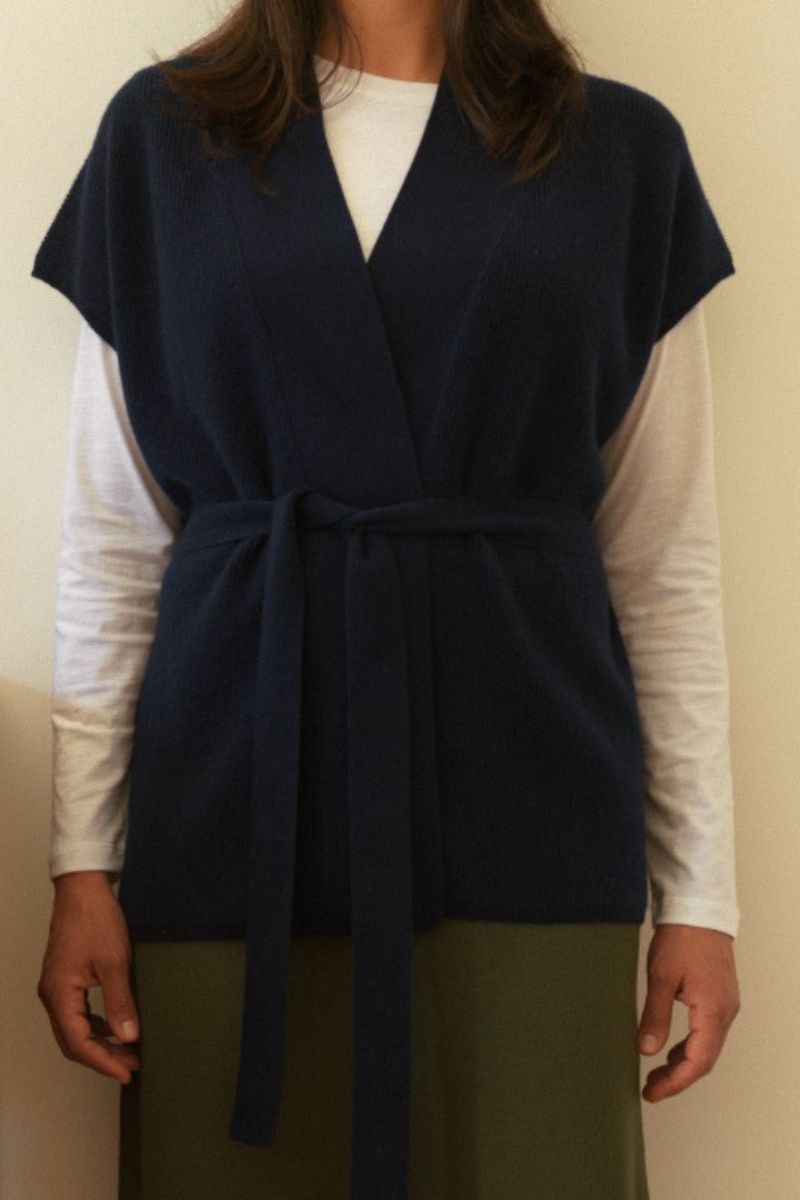 Cashmere Rib Elara Wrap Sleeveless Cardigan - Navy