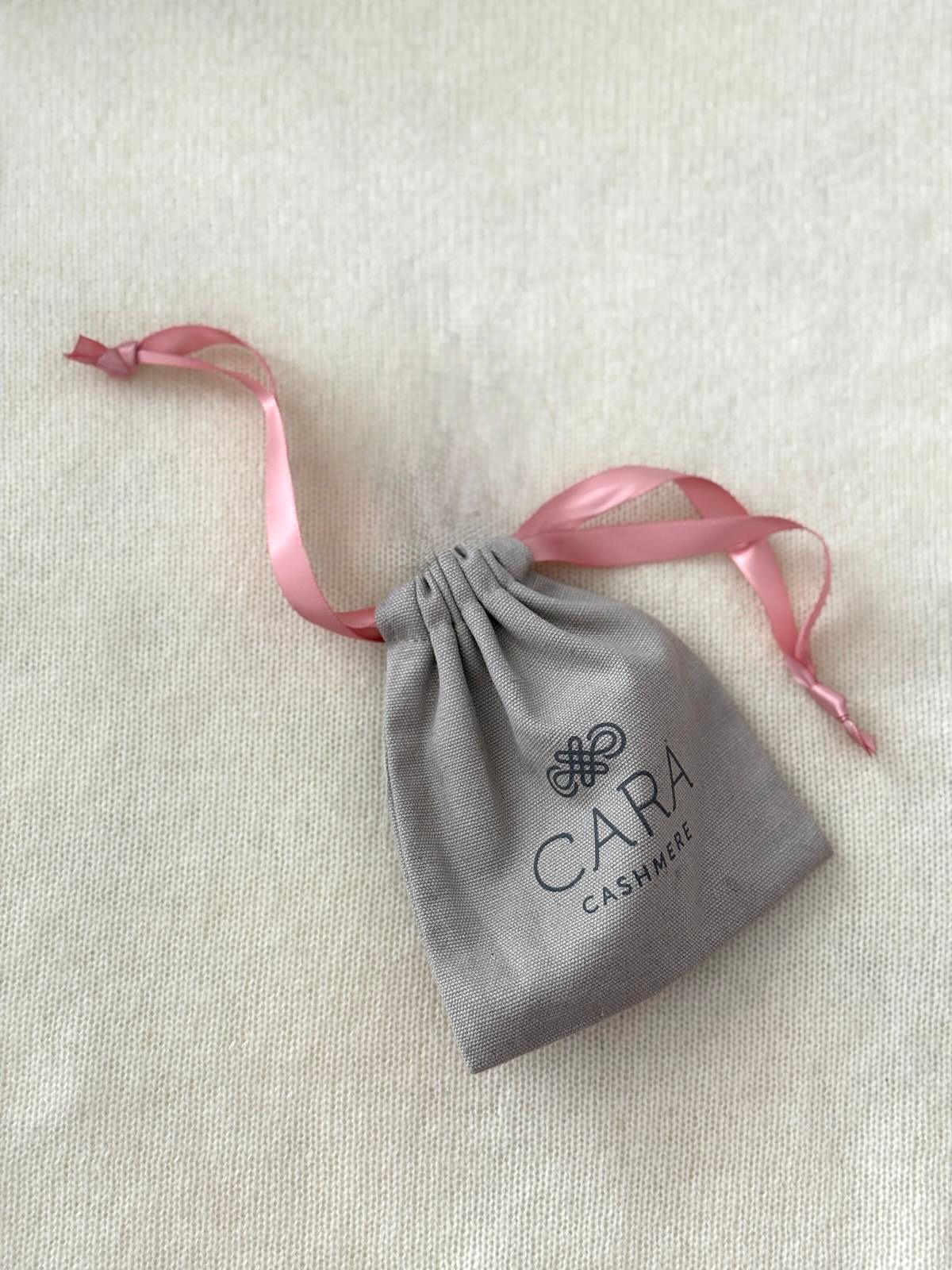 Caracashmere Accessory Packaging