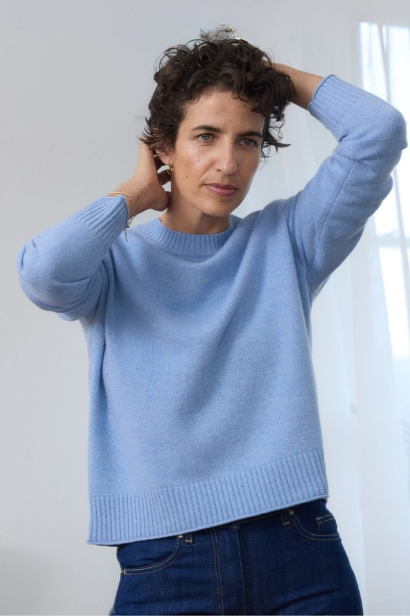 Cashmere Soft Blue Serene Crew Sweater - Cara Cashmere