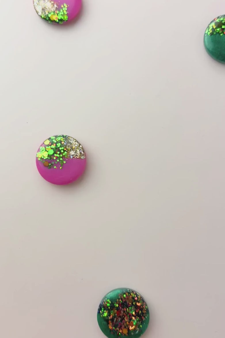 Reversible Resin Scarf Magnet  - Bright Pink and Green 2